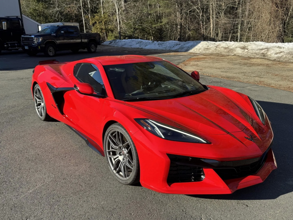 Chevrolet Corvette Z06 2025 года ушел с молотка на $34 000 дешевле рекомендованной цены