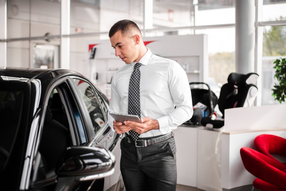 В Петербурге зафиксировано резкое снижение продаж новых автомобилей в январе 2026 года