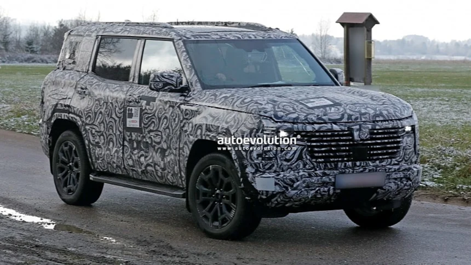 Mitsubishi Pajero возвращается: первые фото серийной версии с элементами Elevance