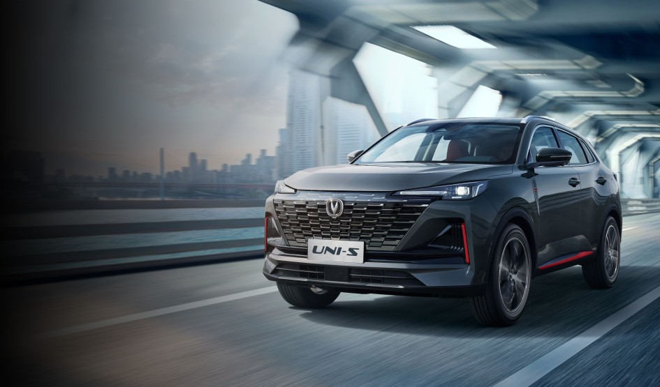 Changan UNI-S 2025: реальные плюсы и минусы после первых месяцев эксплуатации