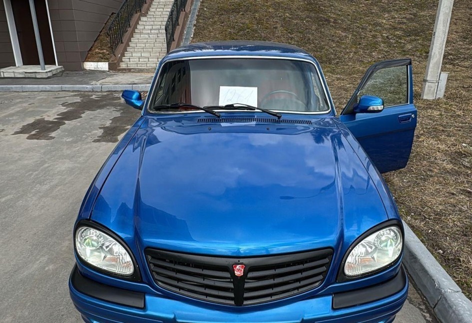 Сняли с учета и продают редкий ГАЗ 31105 с чипованным двигателем от Dodge SRT и прямотоком