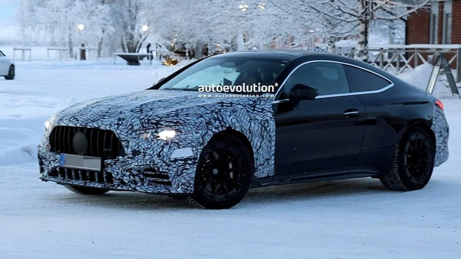 Mercedes-AMG CLE 63 Coupe 2027: первые фото обновленного купе с V8 и необычной оптикой