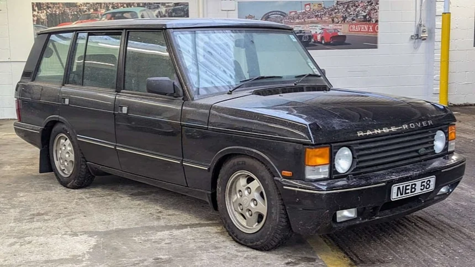 Редкий Range Rover LSE 1994 года с минимальным пробегом ушел с молотка за рекордную сумму