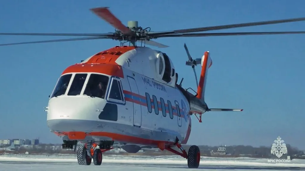 Ростех рапортует, что «КВЗ» передал МЧС России в арктическом исполнении новый поисково-спасательный вертолет Ми-38ПС