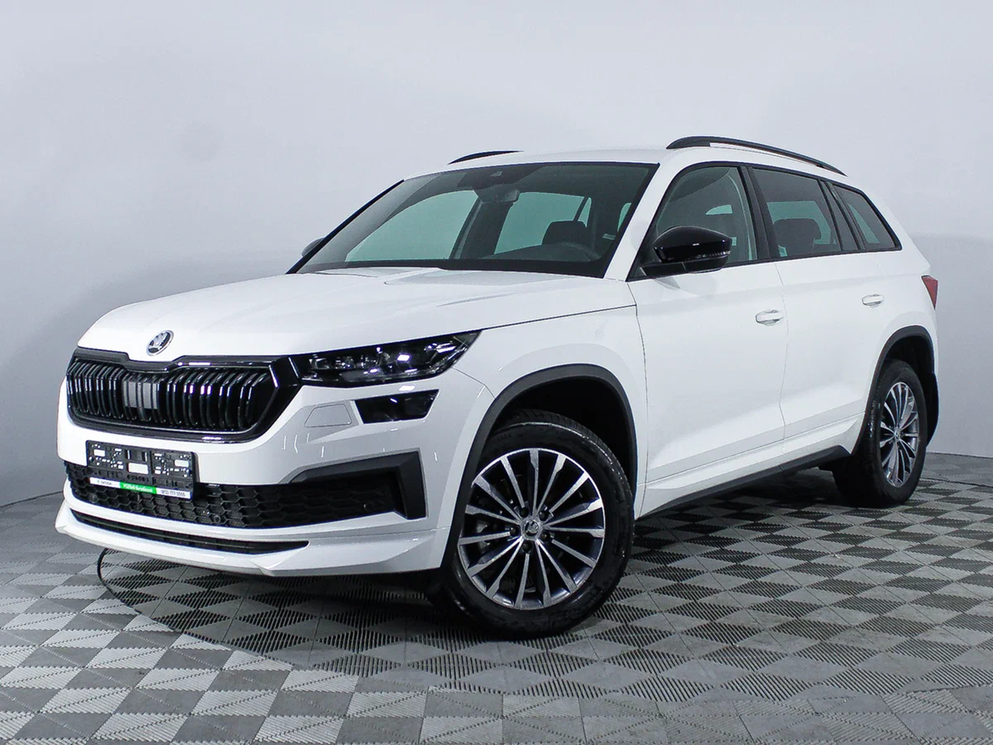 Сравнение Belgee X50, Mazda CX-5 и Skoda Kodiaq: нюансы эксплуатации и неожиданные выводы