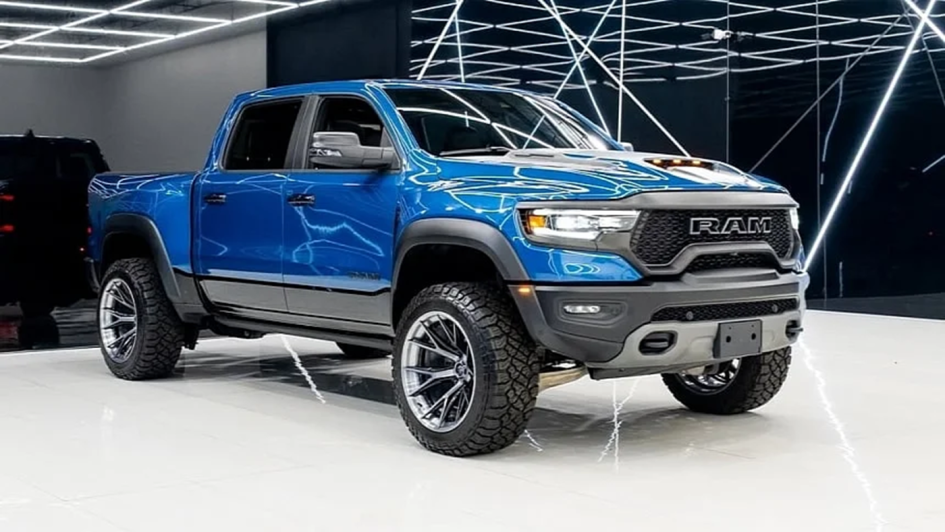 В Майами подержанный Ram 1500 TRX 2024 года продают дороже новой версии 2027 модельного года