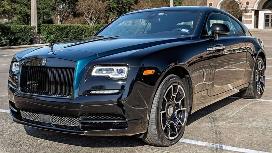 Владелец Rolls-Royce Wraith Black Badge не готов уступить $182 000 от цены нового авто