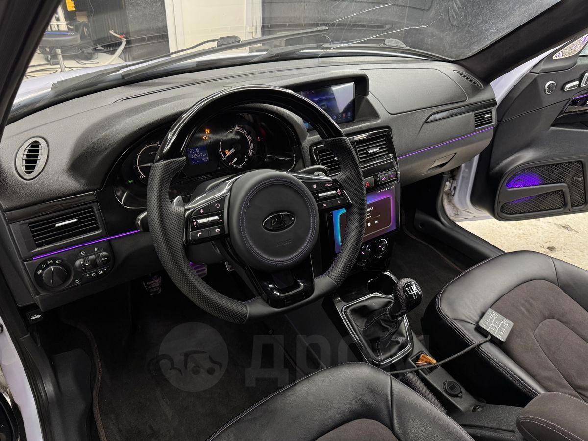 Лада Приора с тюнингом на 4 миллиона: выставочный проект продают в Тюмени