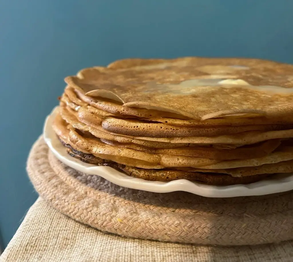 Тайна стройности на Масленицу: как съесть 10 блинов и не набрать ни грамма