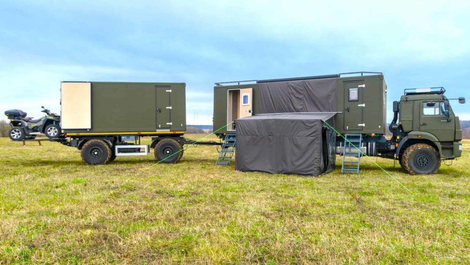 Экспедиционный автодом на базе КАМАЗ-43118: сауна, палатка и прицеп для квадроциклов