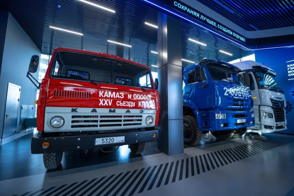 50 лет с первого КАМАЗа: как легендарный грузовик изменил российский автопром