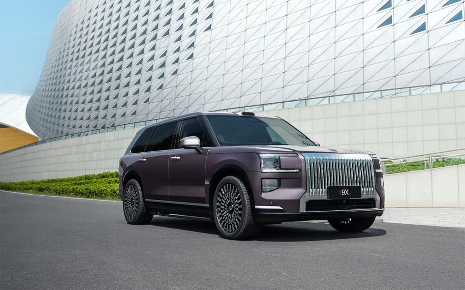 Владельцы Zeekr 9X рискуют штрафами из-за массы: новые требования к правам