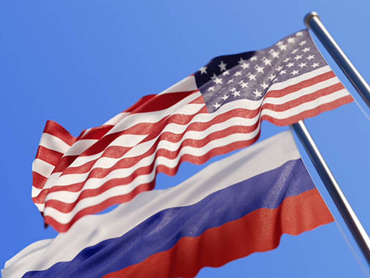 Стало известно о подготовке США к снятию санкций против РФ0