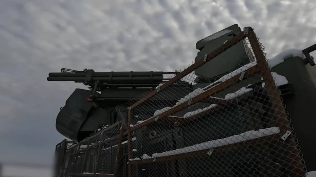 ЗРПК «Панцирь-С1» группировки войск «Восток» с малогабаритными ЗУР ближнего перехвата ТКБ-1055 (19Я6) «Гвоздь»