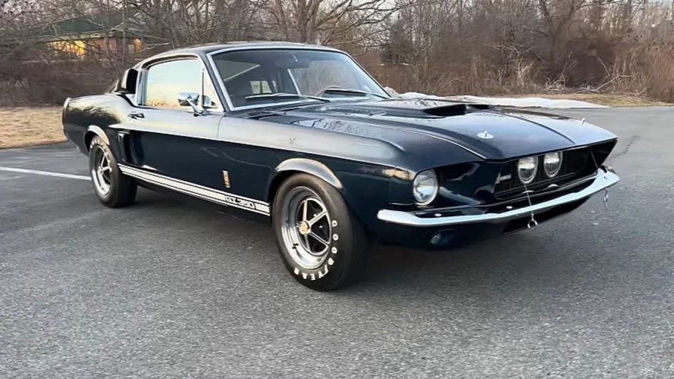 Shelby GT350 1967 года: редкий маслкар с неожиданным мотором и ценой для коллекционеров