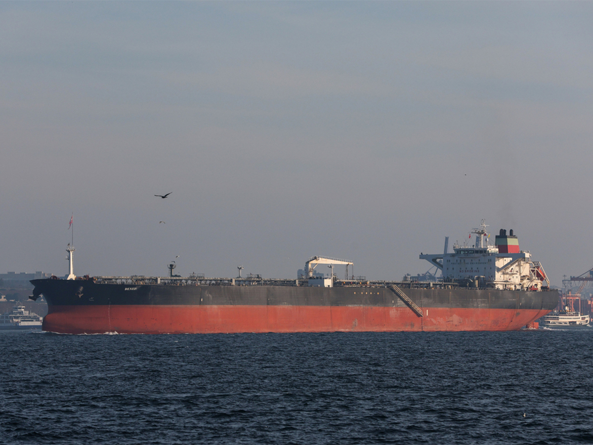 Индия остановила три танкера с санкционной нефтью0