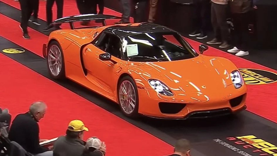 Уникальный Porsche 918 Spyder 2015 года ушел с аукциона за рекордные $6,05 млн