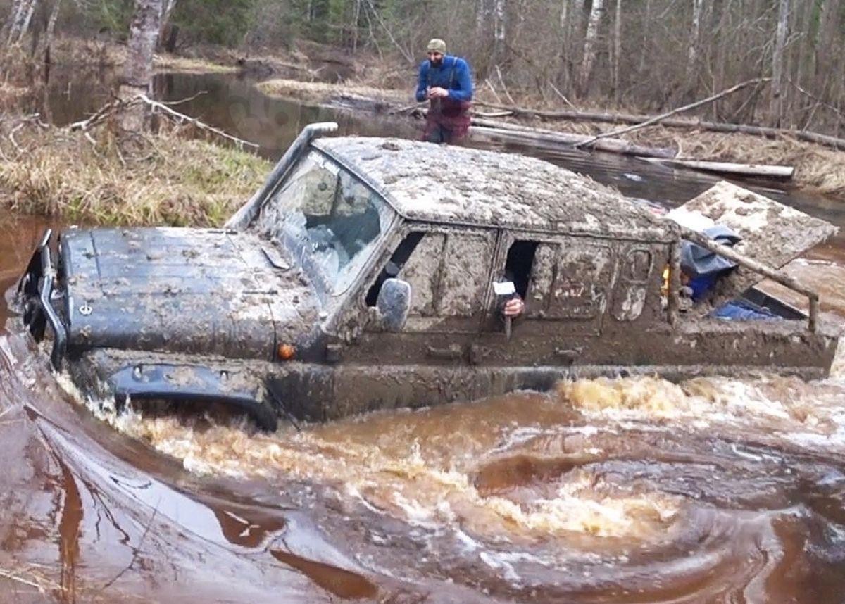 Единственный в мире УАЗ 6Х6 выставлен на продажу в Москве