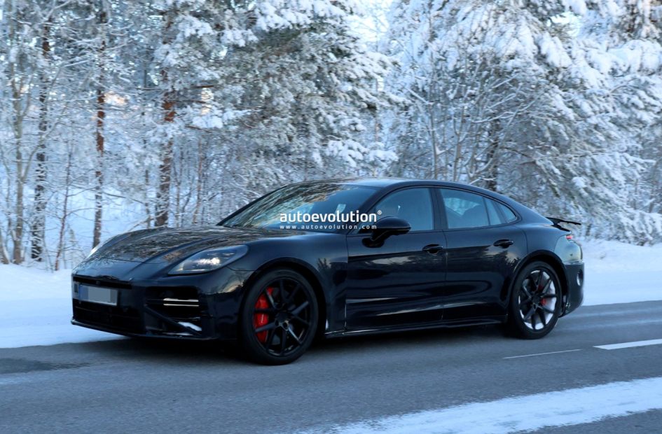 Porsche Panamera 2027: обновление дизайна и технологий для флагманского лифтбека