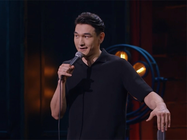 Сабуров на выступлении в Дубае полчаса шутил о выдворении из России0