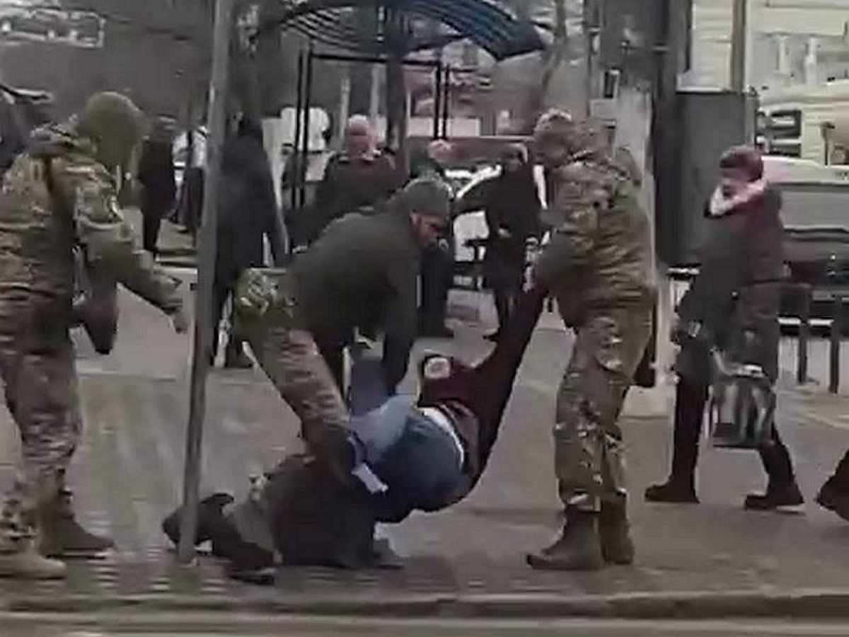 СМИ: «армия людоловов» Зеленского превышает армии трех стран ЕС вместе взятых0