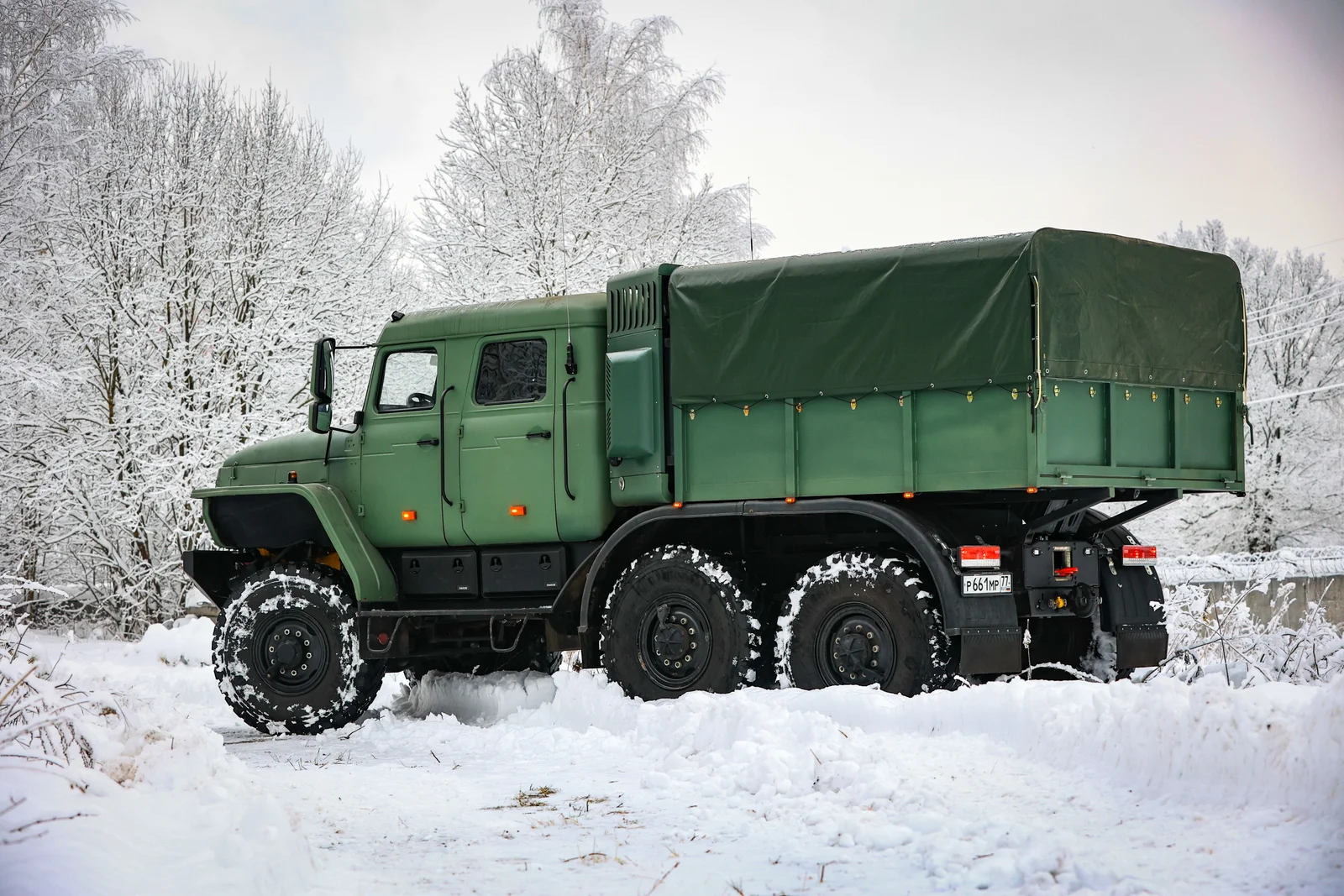 В Подмосковье создали модернизированный Урал-ТМ Барс с американским мотором Caterpillar