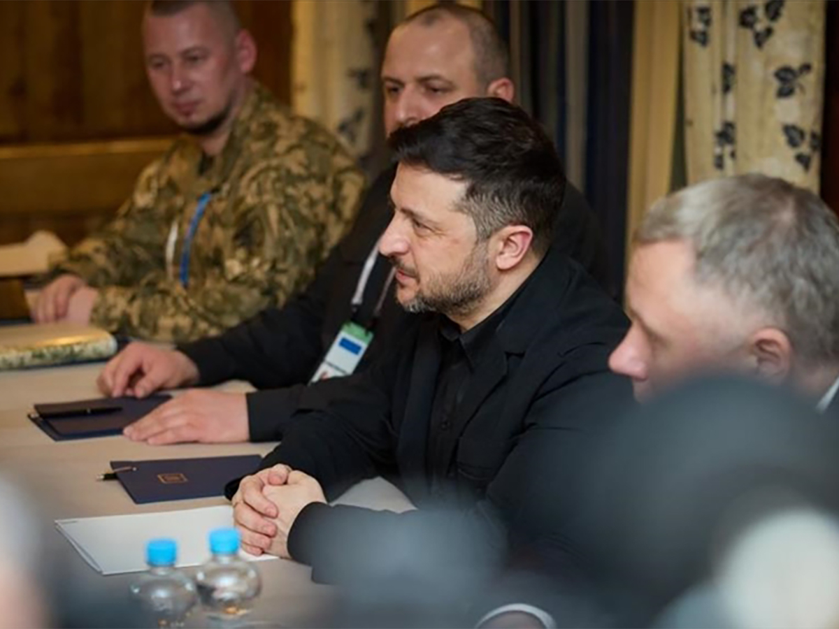 Раскрыта поразительная причина, почему Украина намеренно затягивает мирные переговоры с Россией0