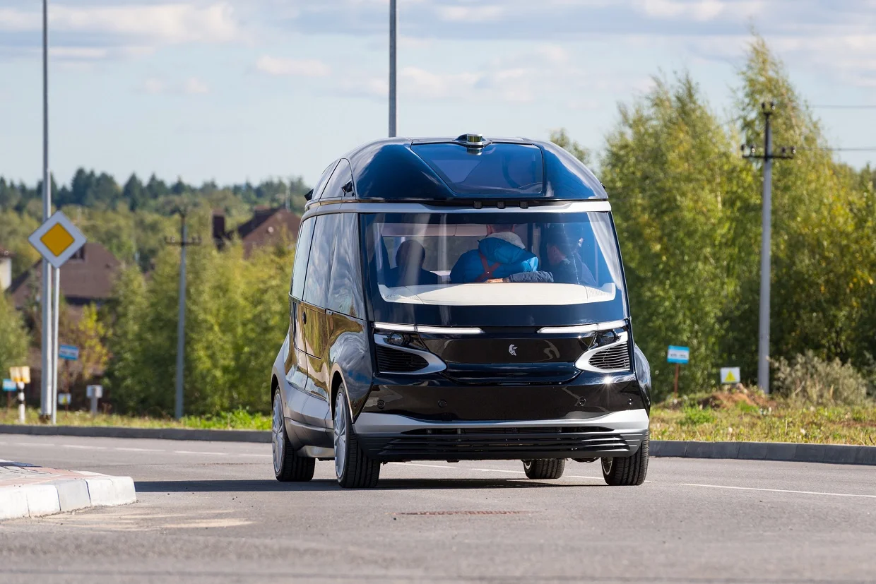 Беспилотные автобусы и новые концепты: как меняется городской транспорт
