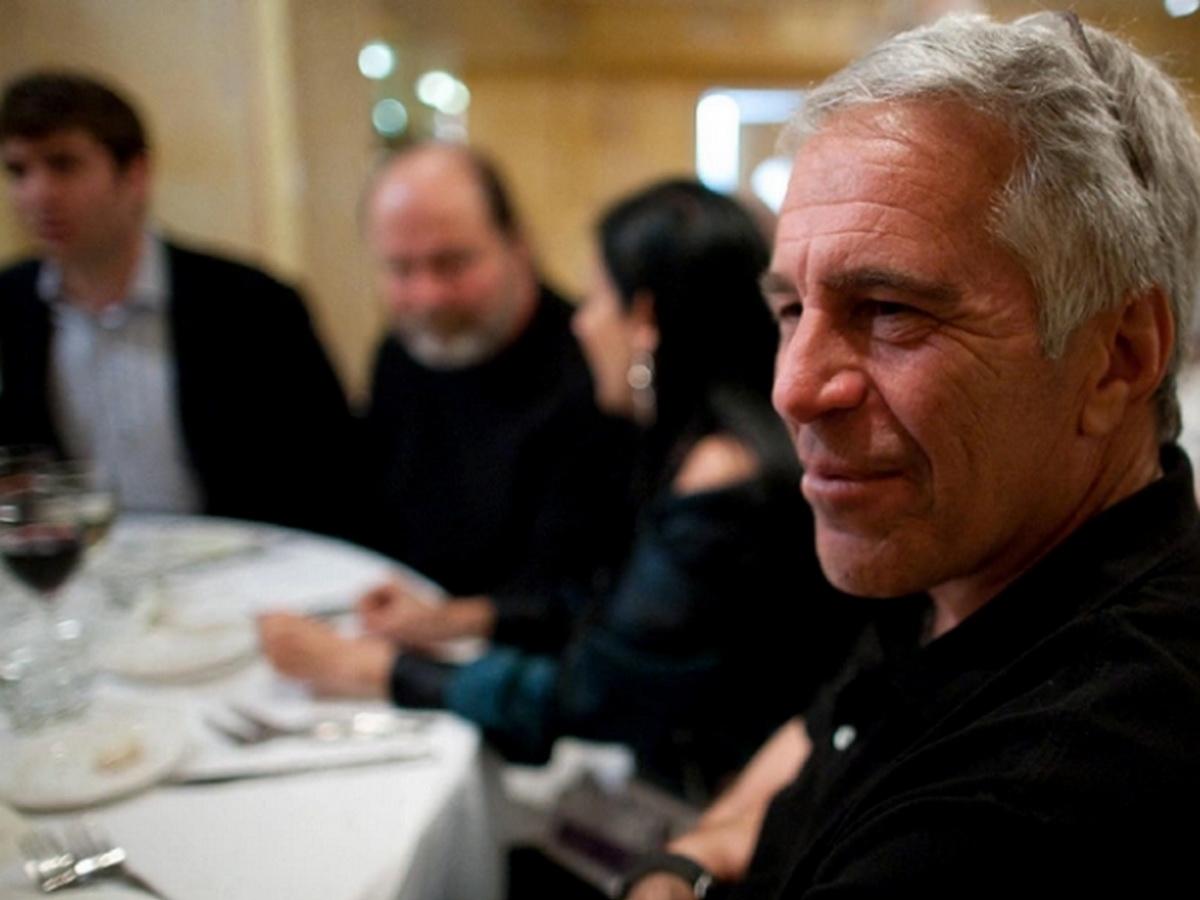 В Европе началась волна отставок политиков из-за связей с Эпштейном0