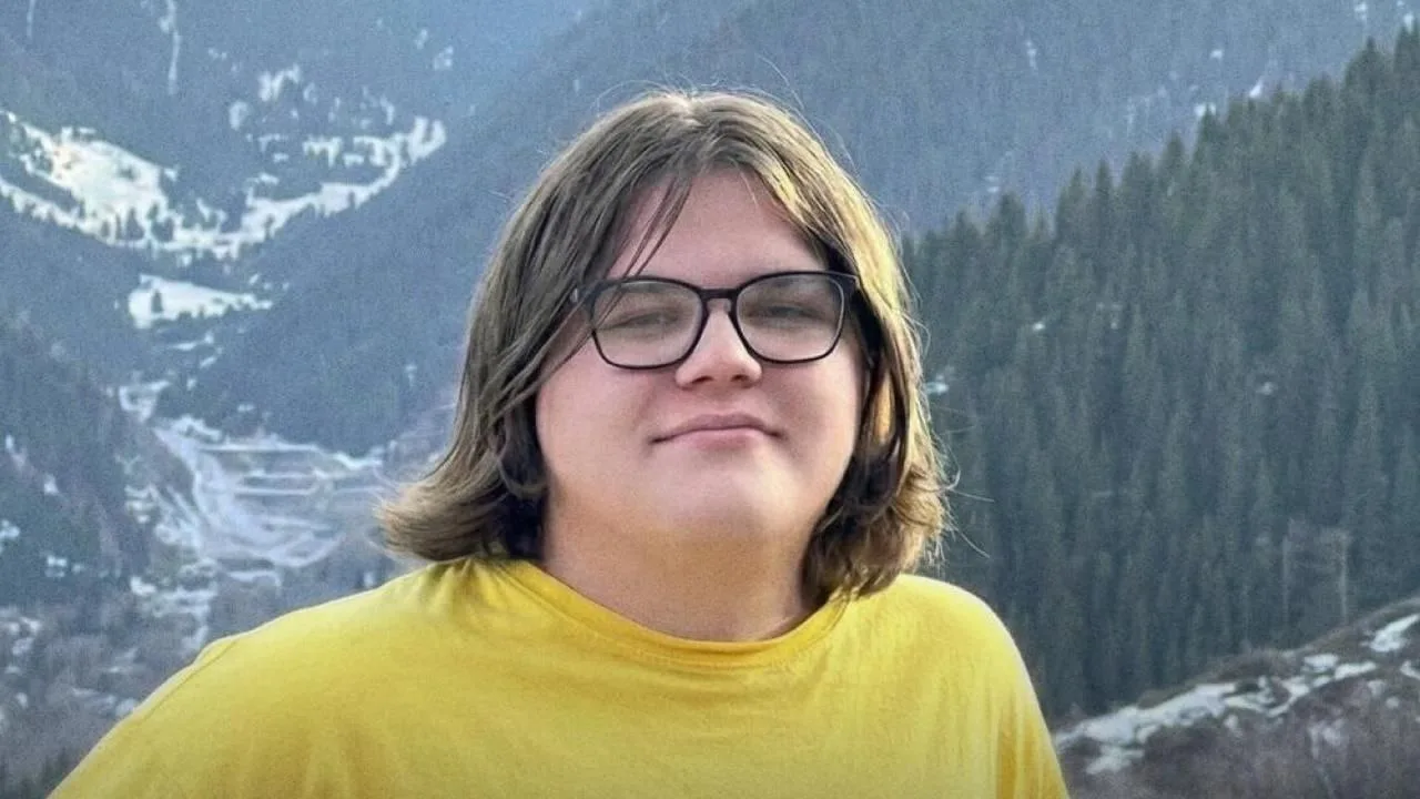 Разработчика, работавшего с OpenAI, выдворили из Казахстана и арестовали в России за донаты Украине