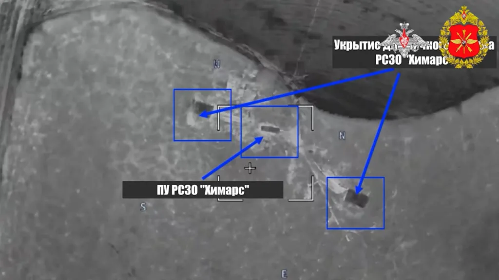 Удары ОТРК "Искандер-М" по позициям украинских РСЗО и ЗРК. Как заявляется, целью были HIMARS и С-300, но на такой убогой записи что-то рассмотреть невозможно