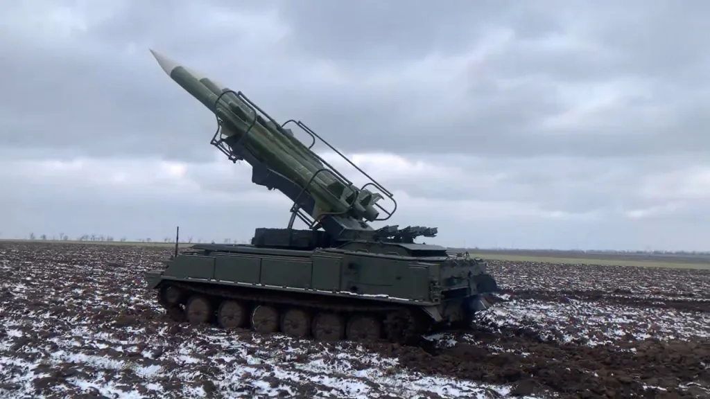 Старенький советский ЗРК "Куб" на вооружении украинского ПВО. Заявляется, что применяют комплекс для противодействия дронам-камикадзе "Герань"