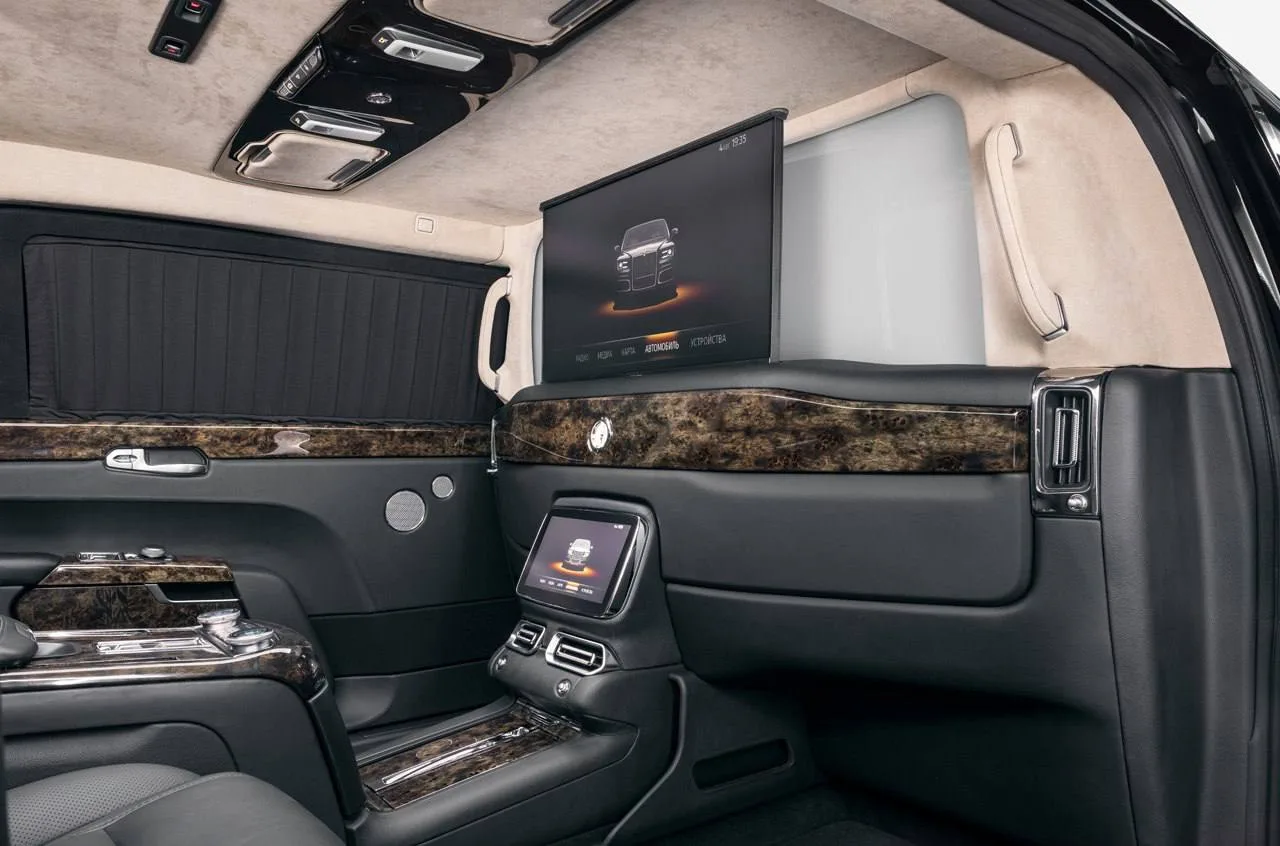 У Аурус Сенат появилась еще одна кузовная модификация — бронированный лимузин без центральной вставки, новинка создана нижегородской компанией RIDA