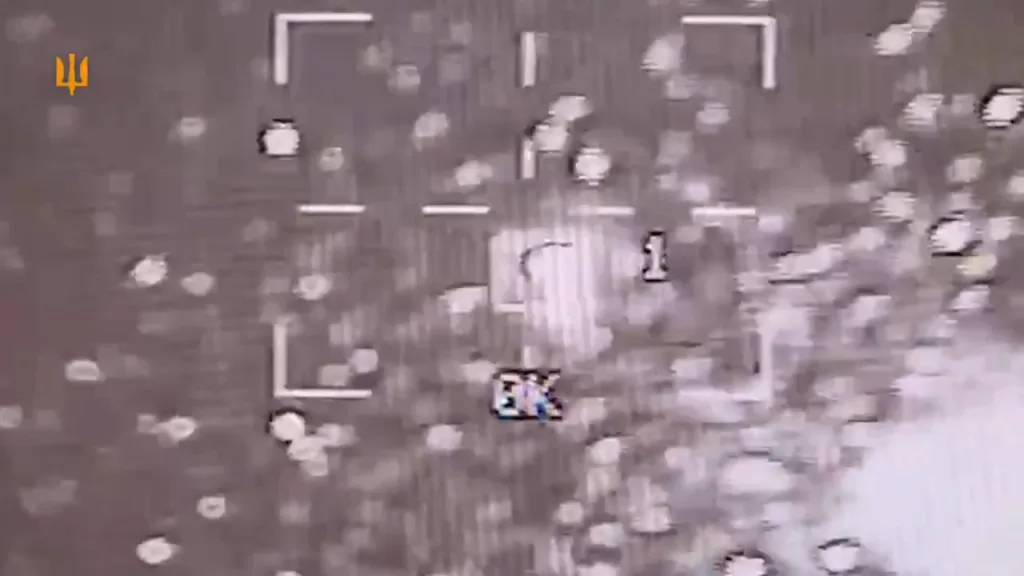 Заявляется как применение ракеты APKWS-II с борта украинского F-16 по дрону-камикадзе "Герань-2"