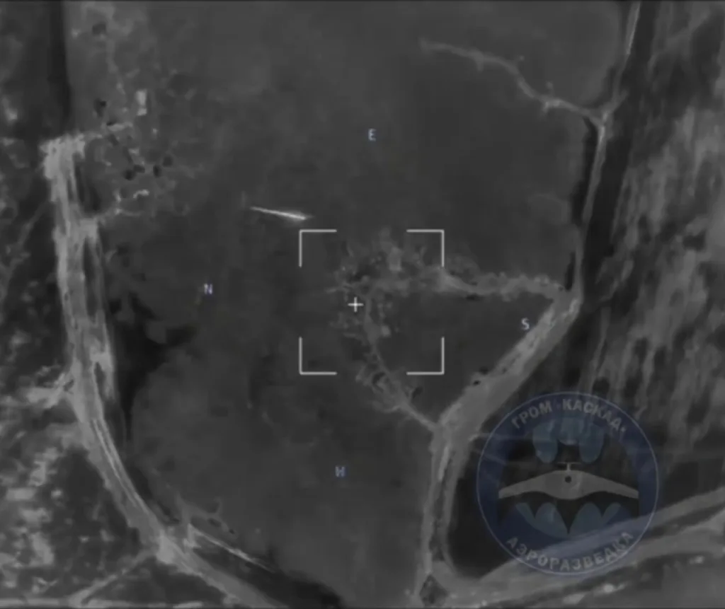 Удары двух ракет С-400 по укрытию техники ВСУ возле села Средний Бурлук Харьковской области