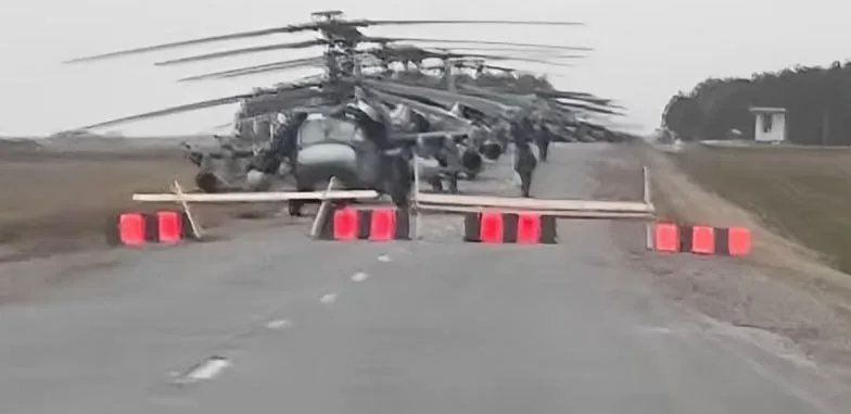 Считанные часы до той самой высадки десанта на Гостомель под Киевом. Республика Беларусь, 24 февраля 2022 года