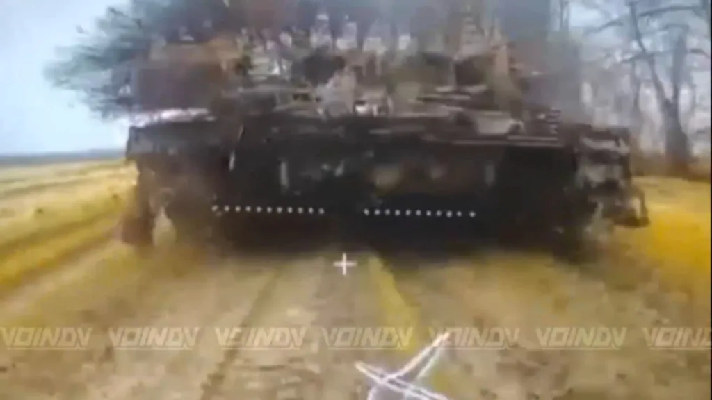 Удары FPV-дронов по украинской бронетехнике, задействованной в ходе продолжающихся контрударов на стыке Запорожской и Днепропетровской областей