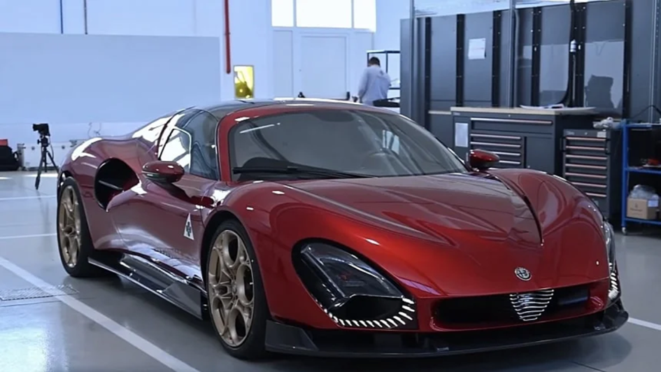 Как создают Alfa Romeo 33 Stradale: эксклюзивный взгляд на производство уникального суперкара