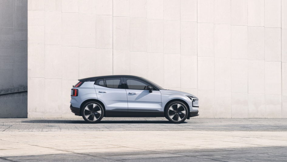 Volvo отзывает более 40 тысяч электрокроссоверов EX30 из-за риска возгорания батарей
