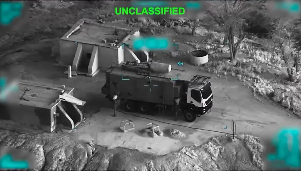 Кадры поражения иранского комплекса РЭБ Cobra-V8 ударом БПЛА MQ-9 Reaper ВВС США в городе Бендер-Хомейни в провинции Хузестан
