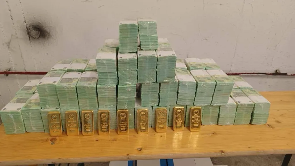 В Венгрии задержали экс-генерала украинской разведки с огромной суммой денег и золотом