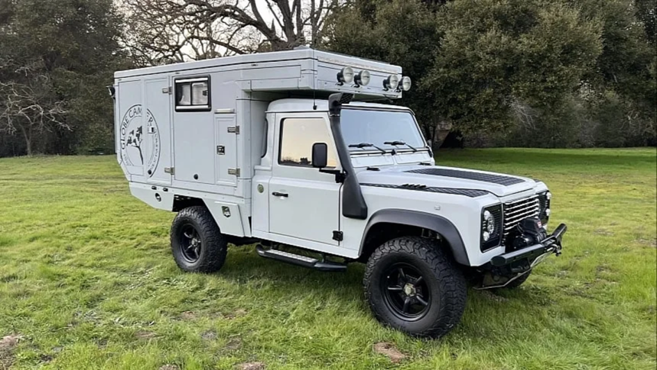 Land Rover Defender 110 с новым мотором: кемпер для настоящих путешественников