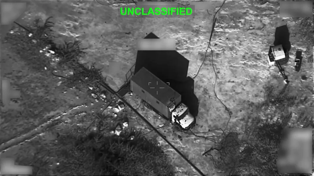 Уничтожение иранского ЗРК AD-08 Majid, истребителя Chengdu J-7 (китайский вариант МиГ-21) в аэропорту Йезд и грузовика