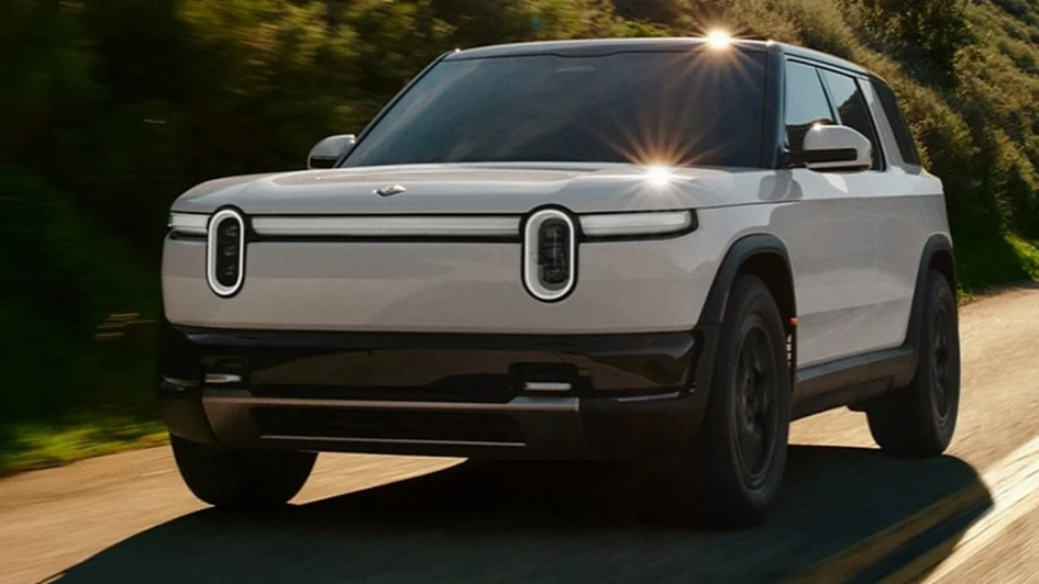 Rivian представил доступный кроссовер R2: запас хода 555 км и совместимость с Supercharger