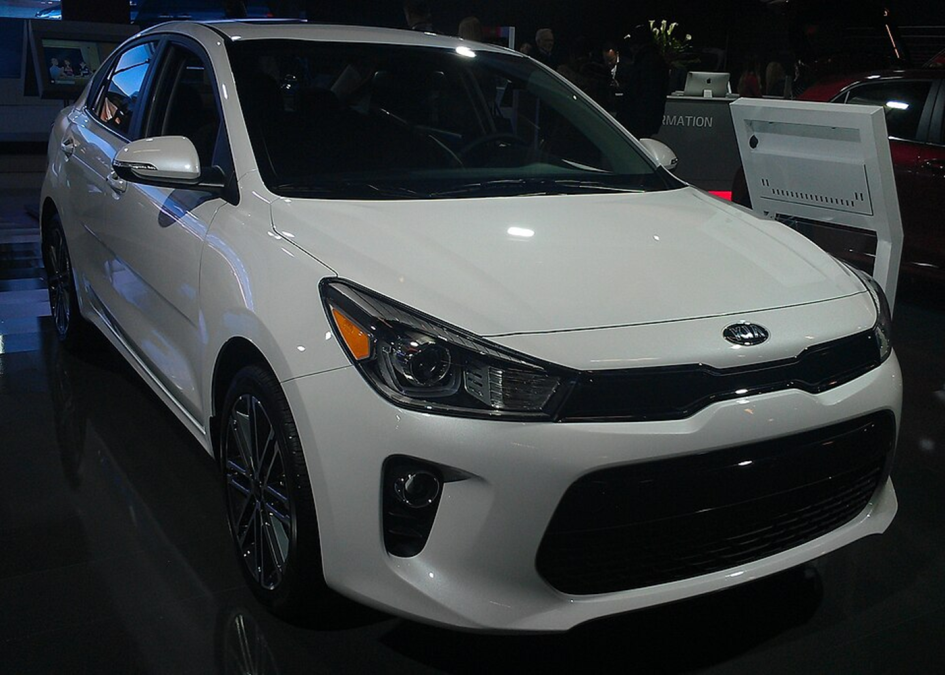 В России отзывают более 33 тысяч Kia Rio: выявлен риск короткого замыкания
