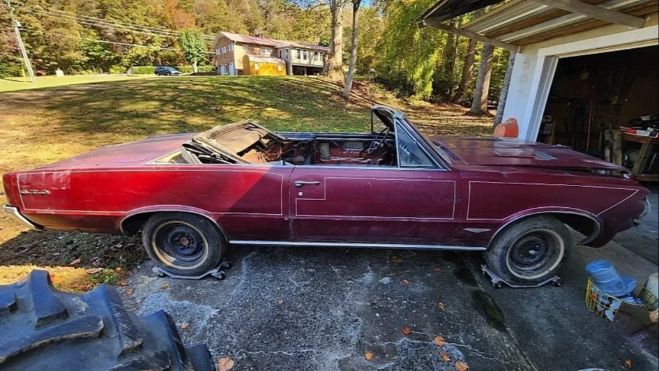 Редкий Pontiac GTO 1964 года после долгого простоя выставлен на продажу в США
