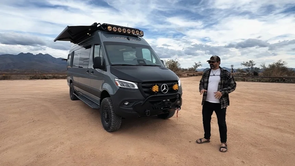 Mercedes-Benz Sprinter превратили в роскошный автодом с уровнем комфорта городской квартиры