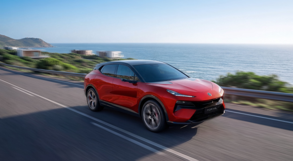 Lotus Eletre X: новый гибридный кроссовер с необычной силовой установкой и большим запасом хода