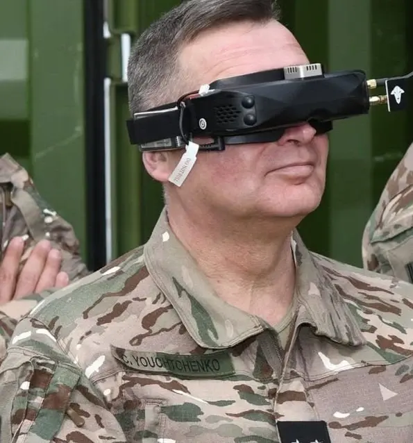 Французский иностранный легион постигает искусство управления FPV-дронами