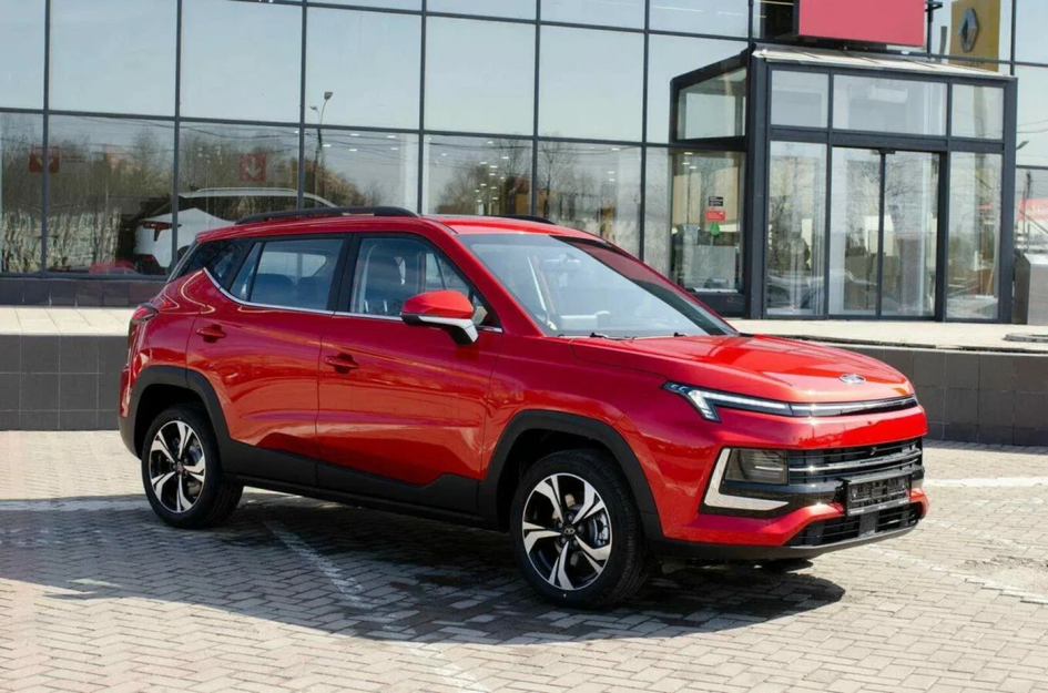 «Москвич 3» против JAC: как российская локализация изменила китайский кроссовер